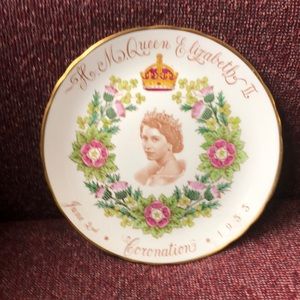 Queen Elizabeth II Coronation plate, vintage
